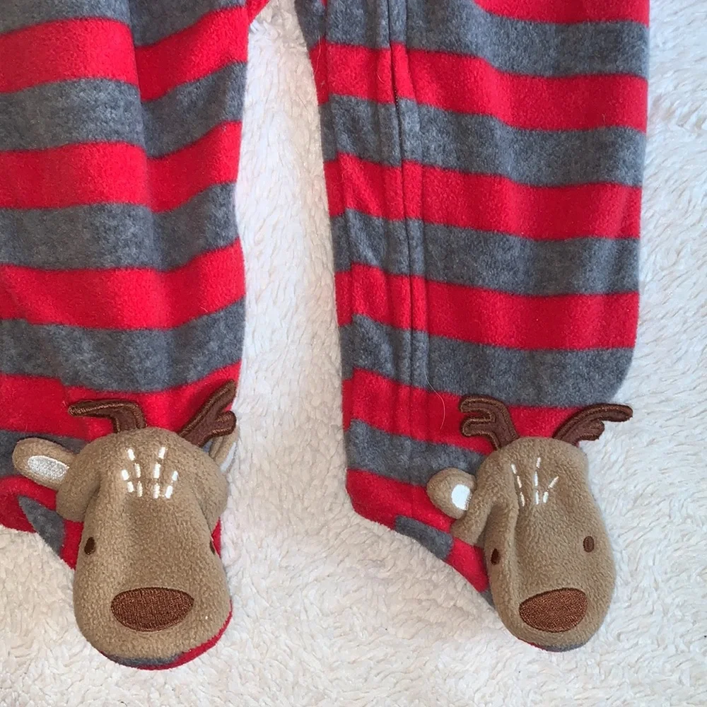 Carter’s Reindeer Footie Pajamas 9M Holiday Striped EUC